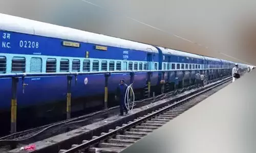 ത​ൽ​ക്കാ​ൽ കൊ​ള്ള; കൈ​പൊ​ള്ളി ട്രെ​യി​ൻ യാ​ത്ര