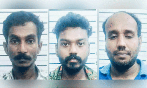 സുഹൃത്തിനെ തട്ടിക്കൊണ്ടുപോയി ഐഫോൺ തട്ടിയെടുത്ത കേസിൽ സഹയാത്രികർ അറസ്റ്റിൽ