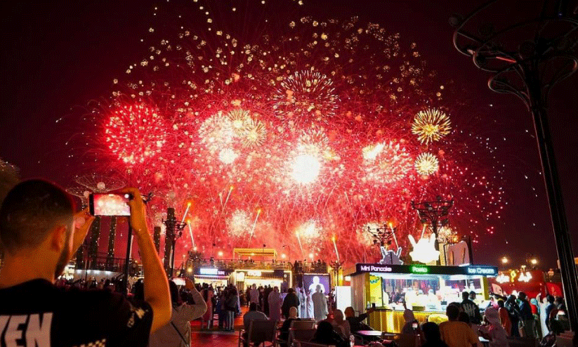 തൊ​ഴി​ലാ​ളി​ക​ളു​ടെ മെ​ഗാ പു​തു​വ​ത്സ​രാ​ഘോ​ഷം ഇ​ന്ന്