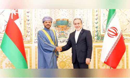 ഒ​മാ​ന്‍-​ഇ​റാ​ന്‍ വി​ദേ​ശ​കാ​ര്യ മ​ന്ത്രി​മാ​ര്‍ കൂ​ടി​ക്കാ​ഴ്ച   ന​ട​ത്തി