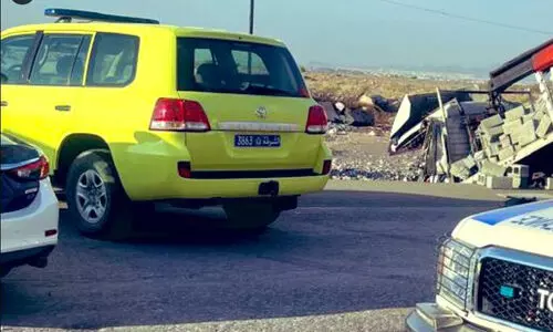 ഒമാനിൽ ട്രക്കും ബസും കൂട്ടിയിടിച്ച് രണ്ട് മരണം; ഒമ്പത് പേർക്ക് പരിക്ക്