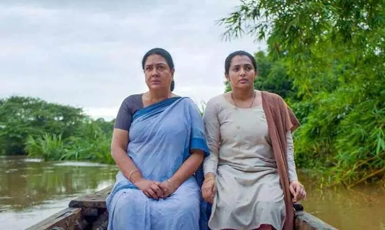 ച​ല​ച്ചി​ത്രാ​ഖ്യാ​ന​ത്തി​ലെ    രാ​വ​ണ​ന്‍കോ​ട്ട​ക​ള്‍