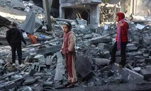 ഗസ്സക്ക് കുരുതിത്തുടർച്ചയായി പുതുവർഷം; അ​ഭ​യാ​ർ​ഥി ക്യാ​മ്പി​ൽ ആ​ക്ര​മ​ണം,17 മ​ര​ണം