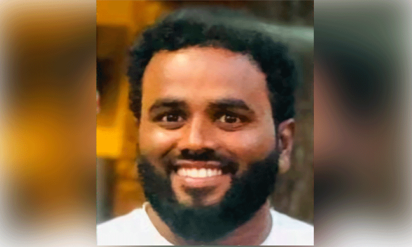 സ്കൂട്ടറിൽ ലോറിയിടിച്ച് ഡെലിവറി ജീവനക്കാരന് ദാരുണാന്ത്യം സ്കൂട്ടറിൽ ലോറിയിടിച്ച് ഡെലിവറി ജീവനക്കാരന് ദാരുണാന്ത്യം