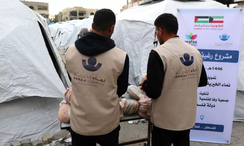 രൂ​ക്ഷ​മാ​യ ഭ​ക്ഷ്യ​ക്ഷാ​മം; ഗ​സ്സ​യി​ൽ ‘അ​പ്പം’ വി​ത​ര​ണ പ​ദ്ധ​തി​യു​മാ​യി കു​വൈ​ത്ത് സ​ന്ന​ദ്ധ ​സം​ഘ​ട​ന