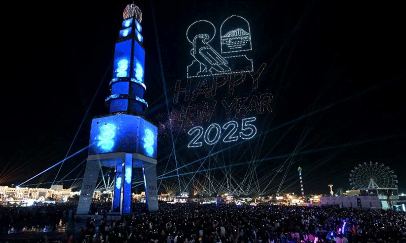 ആ​റു​ലോ​ക​റെ​ക്കോ​ഡു​ക​ള്‍ സ്വ​ന്ത​മാ​ക്കി   അ​ബൂ​ദ​ബി