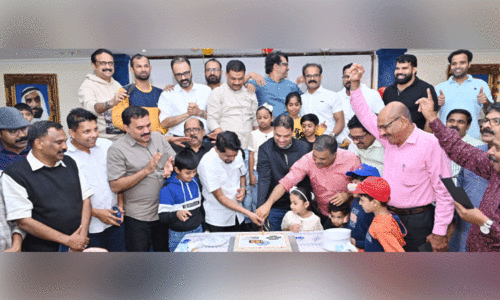 പു​തു​വ​ത്സ​ര​ത്തെ വ​ര​വേ​റ്റ്​ ഷാ​ർ​ജ ഇ​ന്ത്യ​ൻ അ​സോ​സി​യേ​ഷ​ൻ