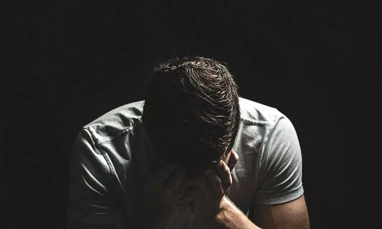 പുതുവത്സരാശംസ നേർന്നതിന് പെൺസുഹൃത്തിന്റെ കുടുംബം മർദിച്ചു; 16കാരൻ ആത്മഹത്യ ചെയ്തു പുതുവത്സരാശംസ നേർന്നതിന് പെൺസുഹൃത്തിന്റെ കുടുംബം മർദിച്ചു; 16കാരൻ ആത്മഹത്യ ചെയ്തു