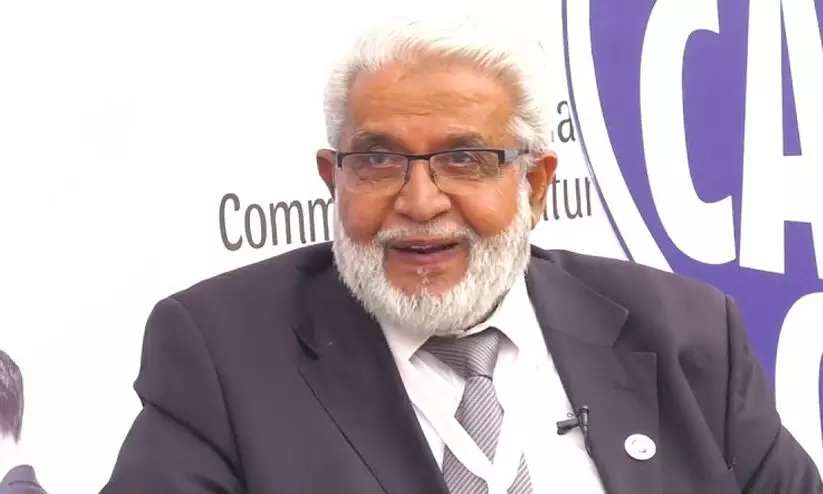 എം.ബി. മൂസ പുരസ്കാരം വി.കെ. ഹംസ അബ്ബാസിന് എം.ബി. മൂസ പുരസ്കാരം വി.കെ. ഹംസ അബ്ബാസിന്