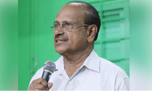 ദ്രോ​ണാ​ചാ​ര്യ​യി​ലേ​ക്ക് ഒ​രു ഷ​ട്ട്ൽ