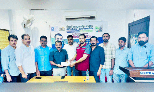 മ​ല​പ്പു​റം ജി​ല്ല കെ.​എം.​സി.​സി നോ​ർ​ക്ക കാ​ർ​ഡു​ക​ൾ വി​ത​ര​ണം ചെ​യ്​​തു