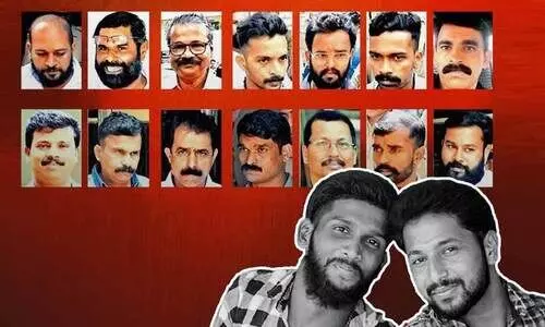 തലയോട്ടി വെട്ടിപ്പൊളിച്ചും 47 തവണ വെട്ടിയും കൊന്നവർക്ക് വധശിക്ഷ തന്നെ വേണമായിരുന്നു -രാഹുൽ മാങ്കൂട്ടത്തിൽ തലയോട്ടി വെട്ടിപ്പൊളിച്ചും 47 തവണ വെട്ടിയും കൊന്നവർക്ക് വധശിക്ഷ തന്നെ വേണമായിരുന്നു -രാഹുൽ മാങ്കൂട്ടത്തിൽ