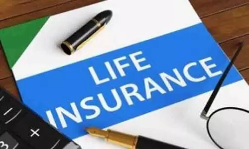 ലൈഫ് ഇന്‍ഷുറന്‍സ് കമ്പനികള്‍ കൈകാര്യം ചെയ്യുന്ന ആസ്തി 62 ലക്ഷം കോടിയായി; മുന്നിൽ എൽ.ഐ.സി