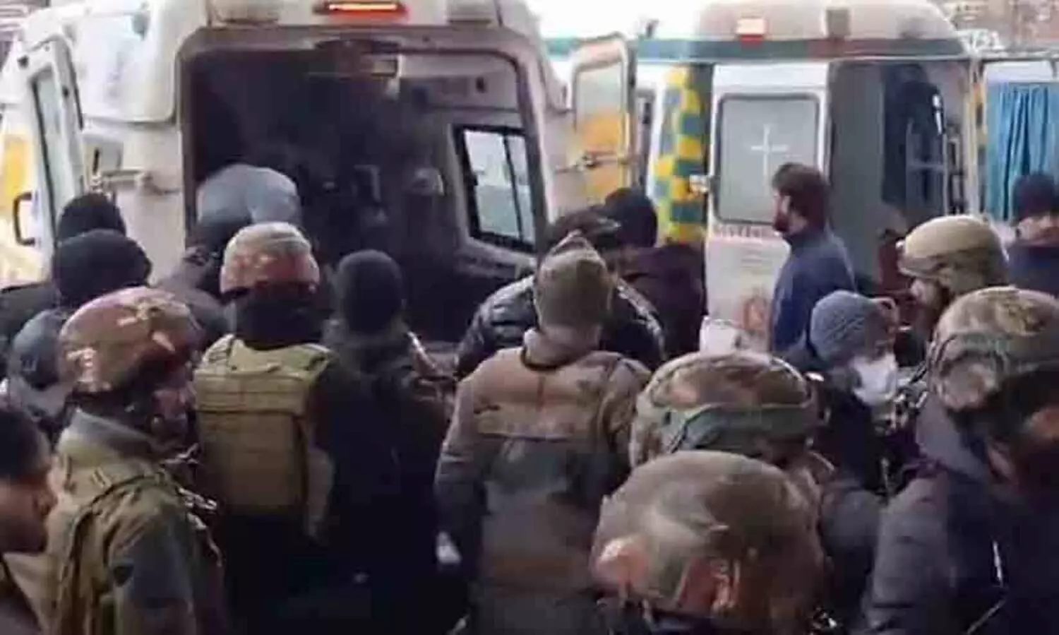 സൈനിക വാഹനം കൊക്കയിലേക്ക് മറിഞ്ഞു; രണ്ട് സൈനികർക്ക് വീരമൃത്യു, മൂന്നുപേർക്ക് ഗുരുതര പരിക്ക്