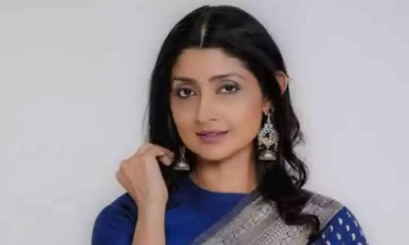 Divya unni Divya unni