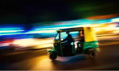 അ​പാ​യ​ശ്ര​മം; ബം​ഗ​ളൂ​രു​വി​ൽ യു​വ​തി ഓ​ട്ടോ​യി​ൽ​നി​ന്ന് ചാ​ടി ര​ക്ഷ​പ്പെ​ട്ടു