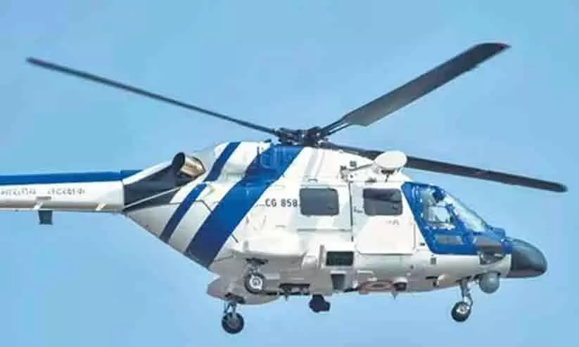 ഗുജറാത്തിൽ കോസ്റ്റ്ഗാർഡിന്റെ ഹെലികോപ്ടർ തകർന്ന് മൂന്നുപേർ മരിച്ചു ഗുജറാത്തിൽ കോസ്റ്റ്ഗാർഡിന്റെ ഹെലികോപ്ടർ തകർന്ന് മൂന്നുപേർ മരിച്ചു