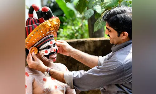ഉമ തോമസിന്‍റെ വീഴ്ച; വിമർശനം ചൊരിഞ്ഞ് ചാക്യാർ