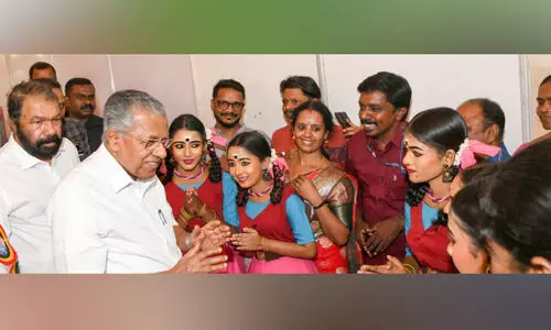 ഉള്ളം പിടഞ്ഞും ഹൃദയം കവർന്നും