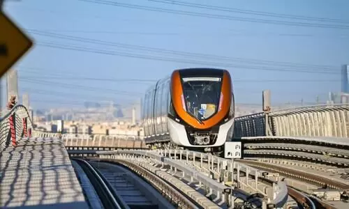 മഴവില്ലഴകിൽ റിയാദ് മെട്രോ; ഒടുവിൽ ഓറഞ്ച് നിറവുമണിഞ്ഞു മഴവില്ലഴകിൽ റിയാദ് മെട്രോ; ഒടുവിൽ ഓറഞ്ച് നിറവുമണിഞ്ഞു