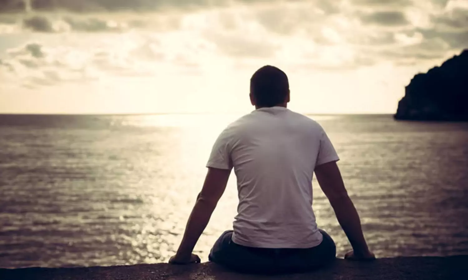 ഏകാന്തതയും അനാരോഗ്യവും   തമ്മിൽ ഗാഢബന്ധമെന്ന് ഗവേഷകർ