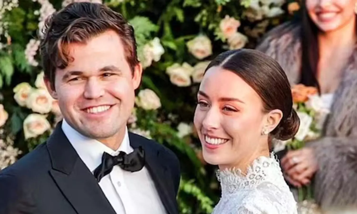 മാഗ്നസ് കാൾസൺ കാമുകി എല്ലാ വിക്ടോറിയ മലോണുമായി വിവാഹിതിനായി; പങ്കെടുത്ത് നെറ്റ്ഫ്ലിക്സ് അണിയറപ്രവർത്തകൾ