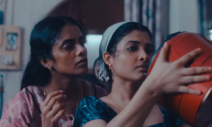 രണ്ട് നോമിനേഷനിലും പുരസ്കാരമില്ല; ഓൾ വീ ഇമാജിൻ ആസ് ലൈറ്റിന് ഗോൾഡൺ ഗ്ലോബിൽ നിരാശ രണ്ട് നോമിനേഷനിലും പുരസ്കാരമില്ല; ഓൾ വീ ഇമാജിൻ ആസ് ലൈറ്റിന് ഗോൾഡൺ ഗ്ലോബിൽ നിരാശ