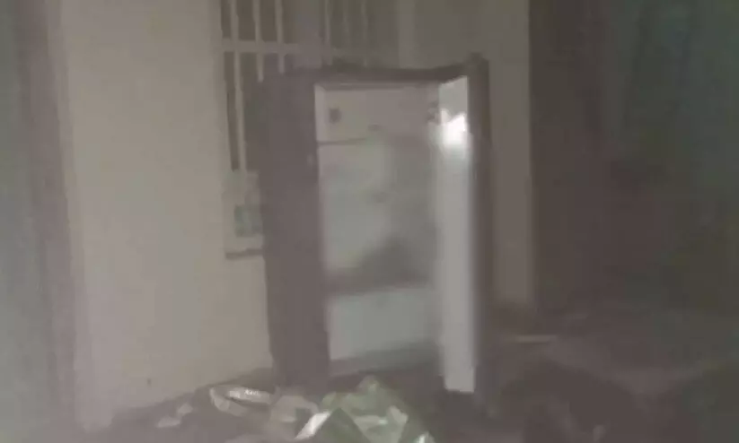 എറണാകുളത്ത് ആൾതാമസമില്ലാത്ത വീട്ടിലെ ഫ്രിഡ്ജിൽ തലയോട്ടിയും അസ്ഥിയും