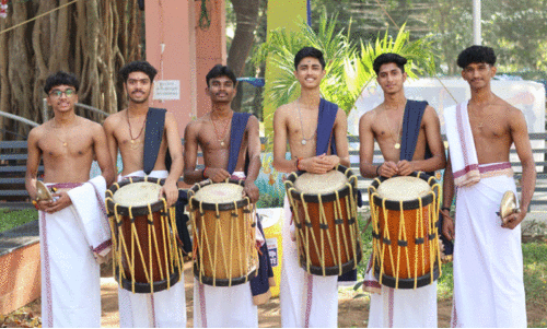 ഇടകാലത്തിലൊരു ഉപജീവനത്തിന്‍റെ മേളപ്പെരുക്കം