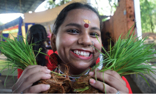 മലയാളി കാൽത്തള കെട്ടിയ പഞ്ചാബി പെണ്ണാണു ഞാൻ...