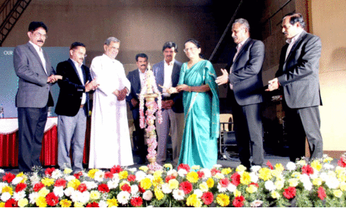 ക​ലാ​വേ​ദി ക്രി​സ്മ​സ്-​പു​തു​വ​ത്സ​രാ​ഘോ​ഷം