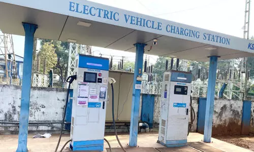 ചാർജാകാതെ കെ.എസ്.ഇ.ബി ഇ-സ്റ്റേഷനുകൾ