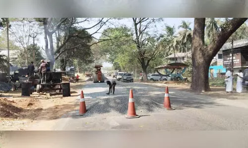 കു​മ​രം​പു​ത്തൂ​ര്‍-​ഒ​ലി​പ്പു​ഴ സം​സ്ഥാ​ന​പാ​ത അ​റ്റ​കു​റ്റ​പ്പണി ആ​രം​ഭി​ച്ചു