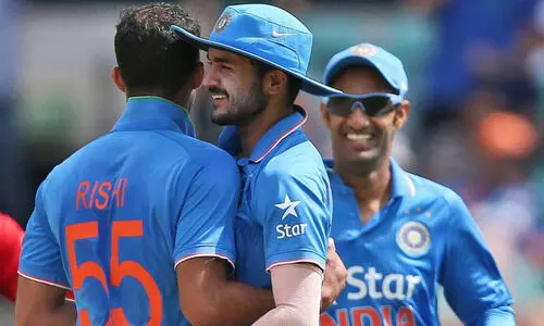 ധോണിക്കു കീഴിൽ അരങ്ങേറ്റം കുറിച്ച മുൻ ഇന്ത്യൻ താരം വൈറ്റ് ബാൾ ക്രിക്കറ്റിൽനിന്ന് വിരമിച്ചു