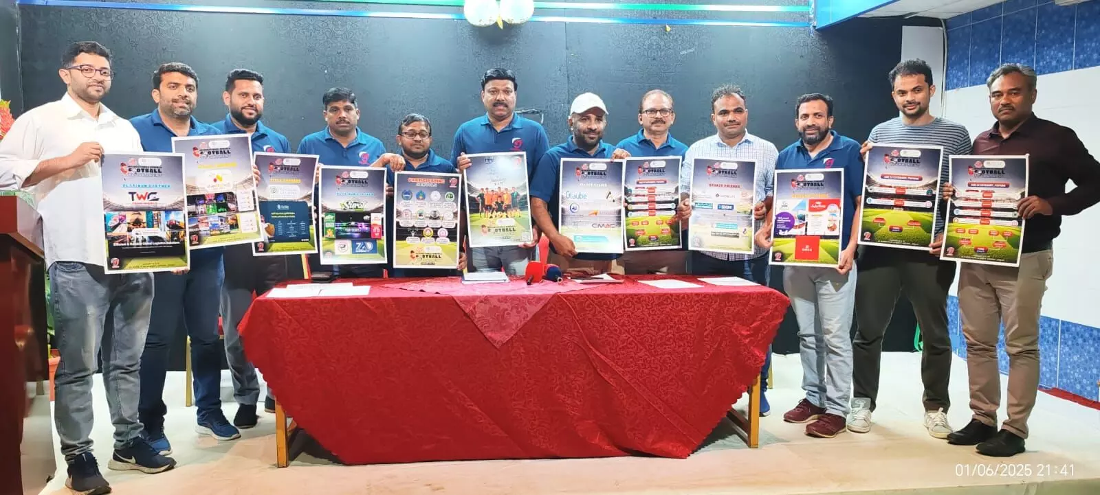 ഗൂഗിളീസ് സ്പോര്ട്സ് ക്ലബ് ഇന്റര്നാഷനല് സ്കൂള് ഫുട്ബാൾ ടൂര്ണമെന്റ് 10, 17 തീയതികളില് ജിദ്ദയിൽ ഗൂഗിളീസ് സ്പോര്ട്സ് ക്ലബ് ഇന്റര്നാഷനല് സ്കൂള് ഫുട്ബാൾ ടൂര്ണമെന്റ് 10, 17 തീയതികളില് ജിദ്ദയിൽ