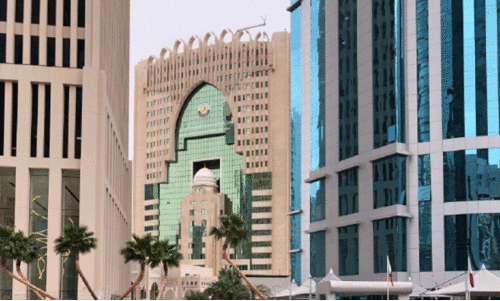 അ​വ​ധി ക​ഴി​ഞ്ഞു; സ്കൂ​ളു​ക​ൾ വീ​ണ്ടും സ​ജീ​വ​മാ​യി