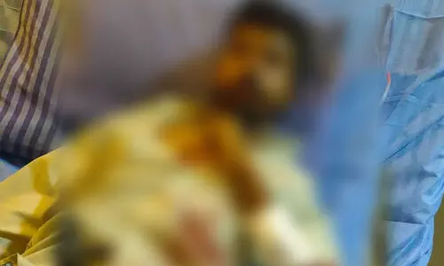 സപ്ലിമെന്ററി പരീക്ഷക്കെത്തിയ വിദ്യാർഥിയുടെ കുത്തേറ്റ് നാല് വിദ്യാർഥികൾക്ക് പരിക്ക്