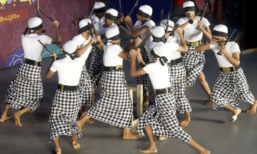 കോൽത്താളത്തിൽ കൊട്ടിക്കയറി ഫലസ്തീൻ