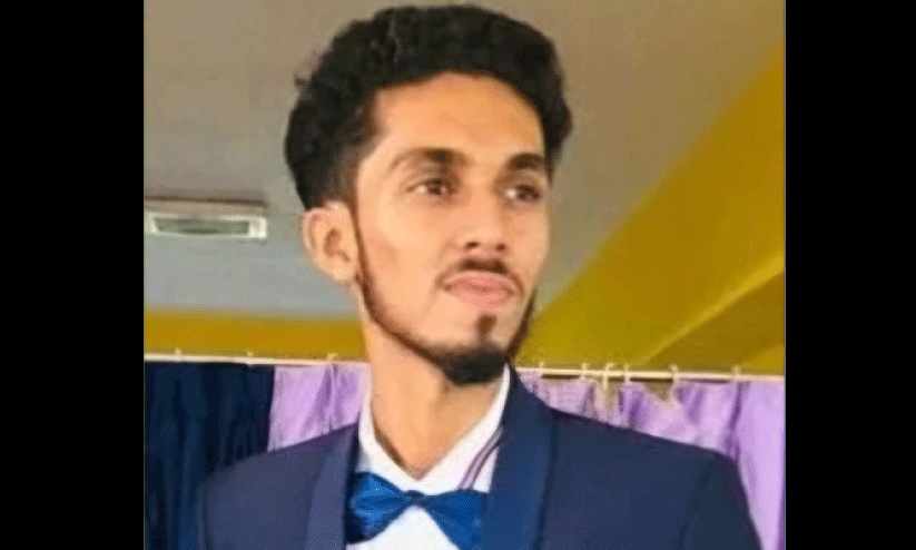 ലോ​റി​യി​ടി​ച്ച് ബൈ​ക്ക് യാ​ത്രി​ക​ൻ മ​രി​ച്ചു