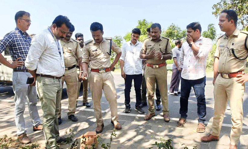 പൊ​ന്നാ​നിയിൽ സി​റി​ഞ്ചു​ക​ൾ ക​ണ്ടെ​ത്തി​യ സം​ഭ​വം; ഇ​ൻ​സു​ലി​ൻ കു​ത്തി​വെ​ച്ച​തി​ന്‍റെ അ​വ​ശി​ഷ്ട​മെ​ന്ന് അ​ധി​കൃ​ത​ർ