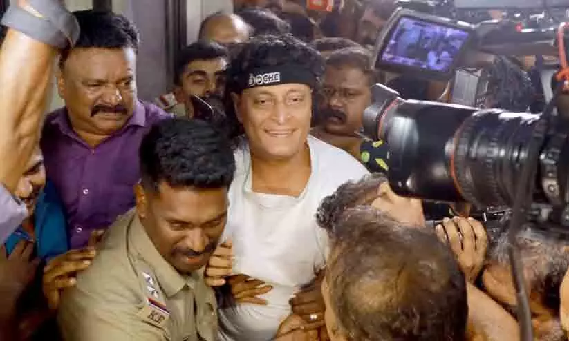 ബോബി ചെമ്മണൂരിനെ ഉടൻ കോടതിയിൽ ഹാജരാക്കും; അശ്ലീല പ്രയോഗമെന്നത് തെറ്റിദ്ധാരണ മാത്രമെന്ന് മൊഴി