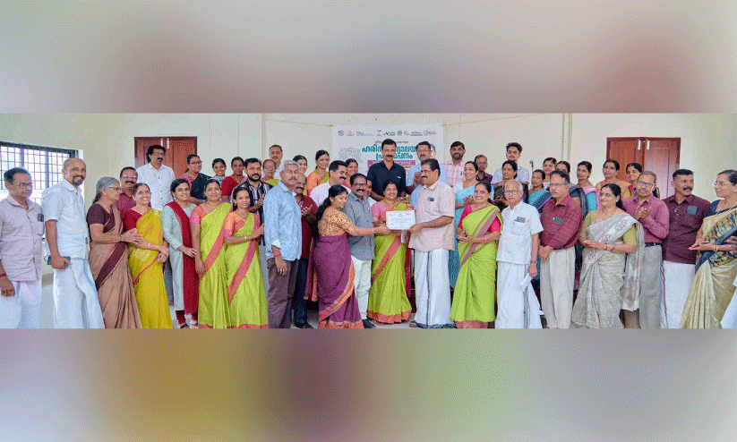 മാ​ലി​ന്യമു​ക്തം ന​വ​കേ​ര​ള​ം; ഹരിതഭംഗിയിൽ നീലേശ്വരത്തെ വിദ്യാലയങ്ങൾ