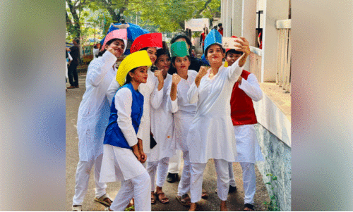 സ്ത്രീയെ ജഡ്ജ് ചെയ്യാൻ നിങ്ങളാരാണ്? സ്ത്രീയെ ജഡ്ജ് ചെയ്യാൻ നിങ്ങളാരാണ്?