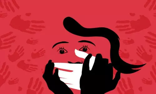 വി​ദ്യാ​ർ​ഥി​നി​യു​മാ​യി ഒ​ളി​ച്ചോ​ടി​യ അ​ധ്യാ​പ​ക​ൻ അ​റ​സ്റ്റി​ൽ