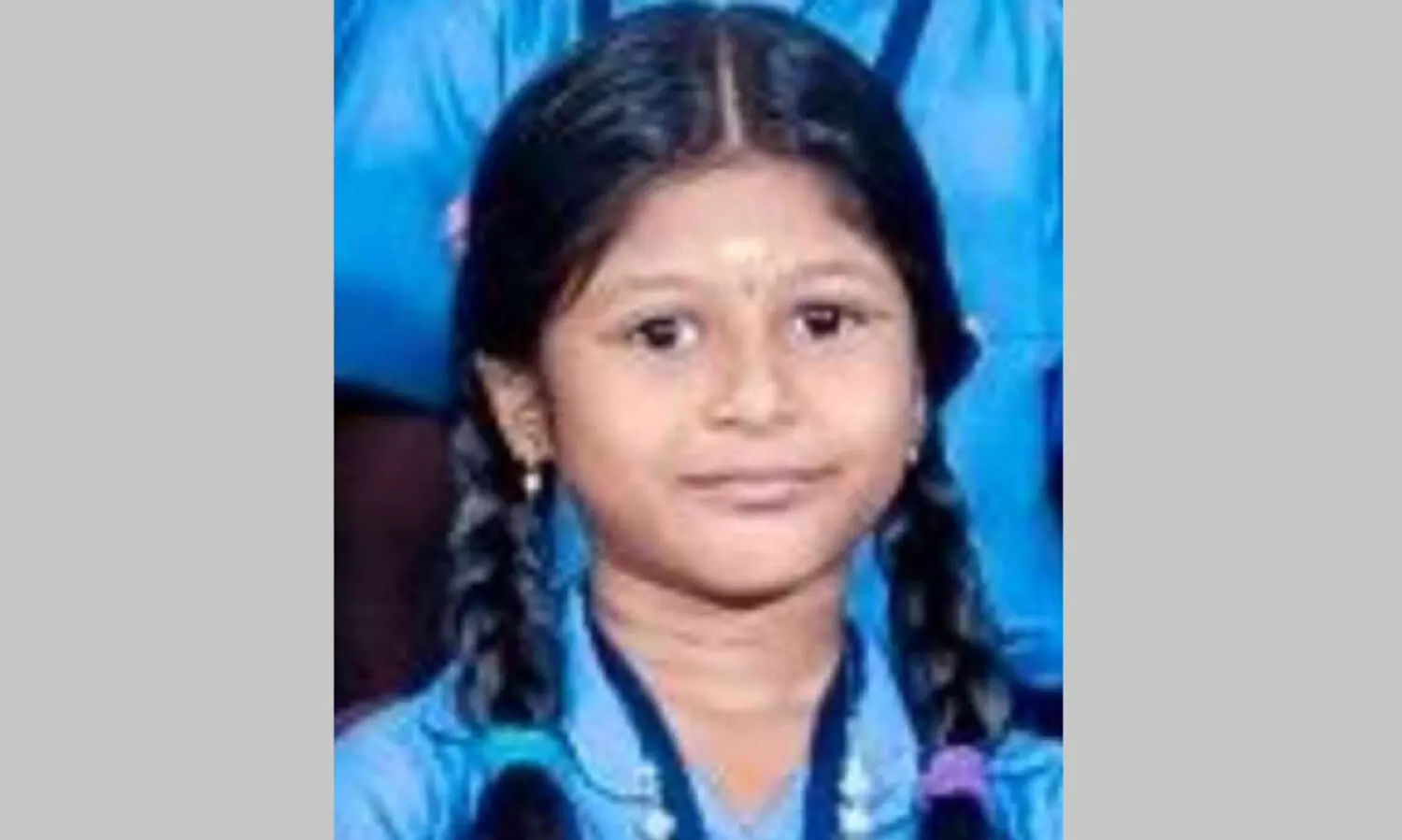 സ്കൂൾ ബസ് കയറി ഏഴുവയസ്സുകാരി മരിച്ചു