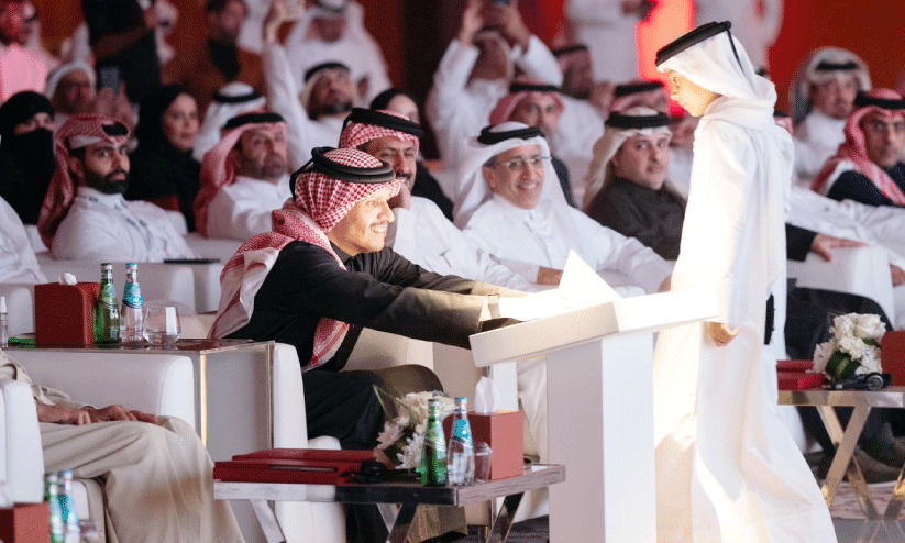 സു​സ്ഥി​ര വ​ള​ർ​ച്ച​യും വ്യ​വ​സാ​യി​ക വൈ​വി​ധ്യ​വ​ത്ക​ര​ണ​വും