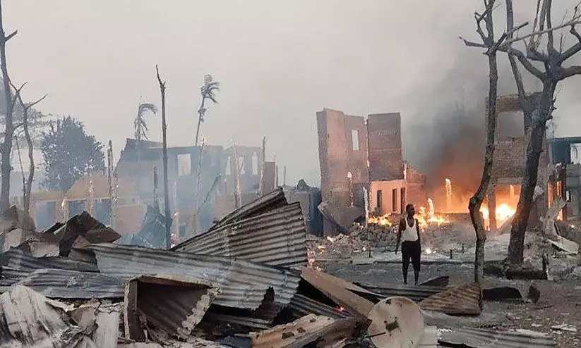 മ്യാൻമറിൽ ഗ്രാമത്തിനു നേരെ സൈന്യത്തിന്റെ വ്യോമാക്രമണം: 40 പേർ കൊല്ലപ്പെട്ടു