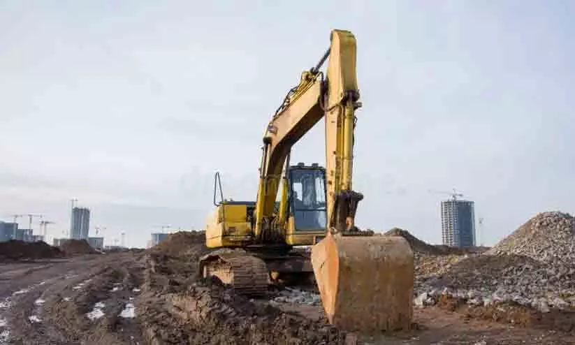 നികത്തുഭൂമിയിലെ നിർമാണത്തിന് ഫീസ്; നിയമ ഭേദഗതി ഹൈകോടതി റദ്ദാക്കി നികത്തുഭൂമിയിലെ നിർമാണത്തിന് ഫീസ്; നിയമ ഭേദഗതി ഹൈകോടതി റദ്ദാക്കി