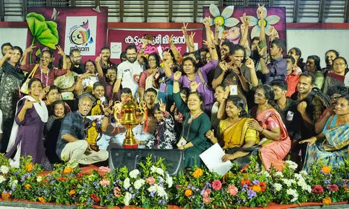 കുടുംബശ്രീ ആറാമത് ബഡ്സ് കലോത്സവം തില്ലാനയുടെ അരങ്ങില്‍ കിരീടമുയര്‍ത്തി വയനാട് രണ്ടാമതും ചാമ്പ്യന്‍മാര്‍