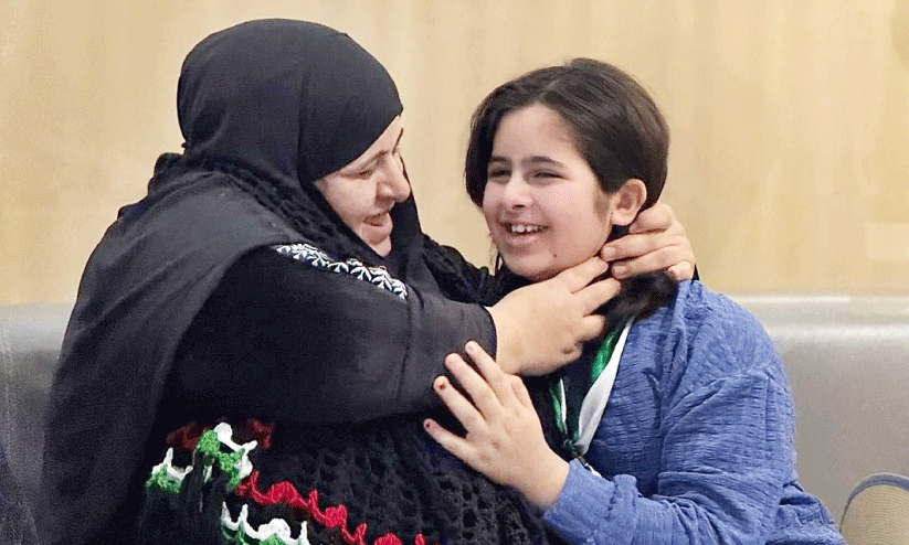 ഒറ്റപ്പെടലിന്റെ വേദനയകന്നു; ഇബ്തിസാം അമ്മച്ചൂടറിഞ്ഞു ഒറ്റപ്പെടലിന്റെ വേദനയകന്നു; ഇബ്തിസാം അമ്മച്ചൂടറിഞ്ഞു